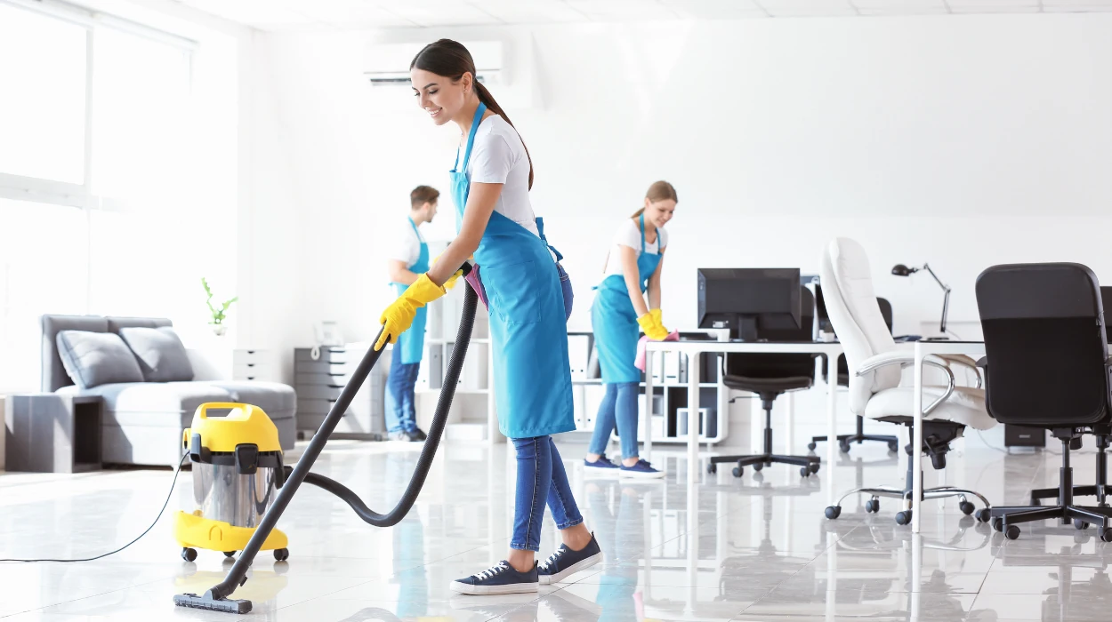 12 Positive Cleaning Tips for the Office