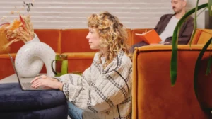 How Busy Urmston Families Can Keep Living Spaces Fresh with Minimal Effort