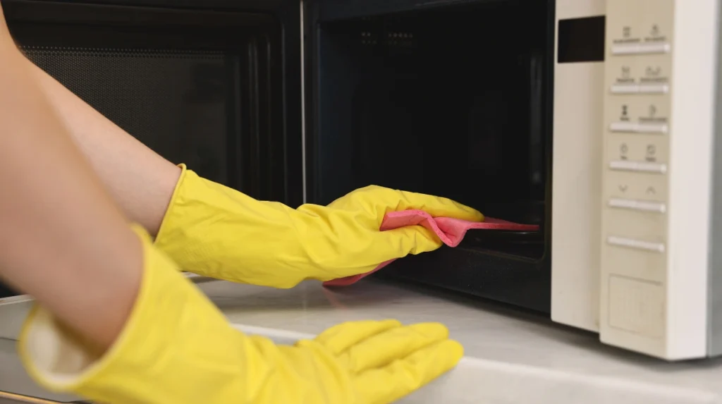 Why ovens fail inspections during move-outs in Manchester