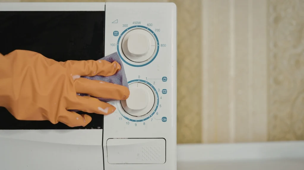 Eliminate Smoke and Odours with Expert Oven Cleaning in Altrincham