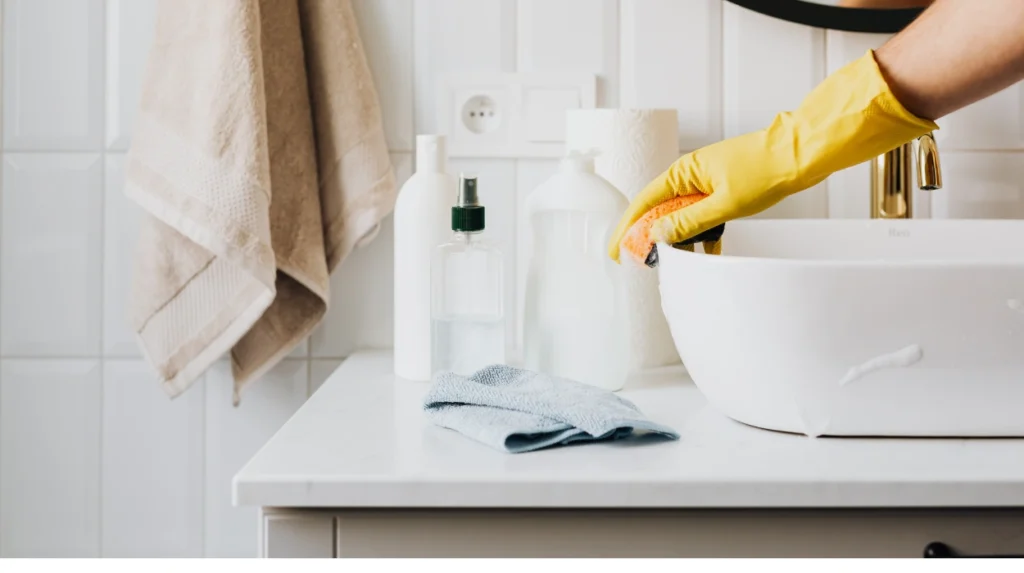 Supervisors Signing Off Uncleaned Chaos: A Rental Red Flag