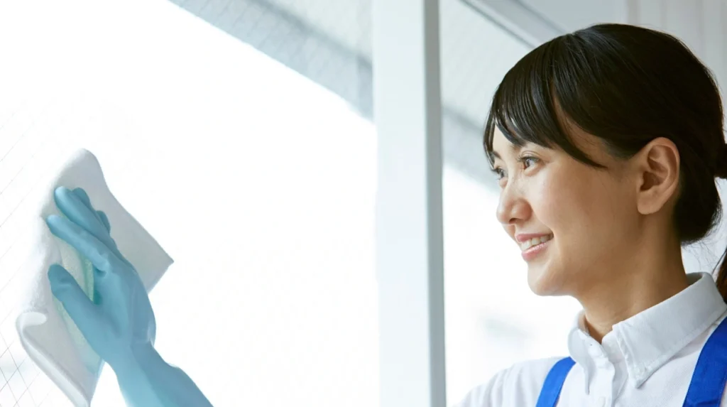 Reliable Window Cleaning in Bolton for Hard‑to‑Reach Properties