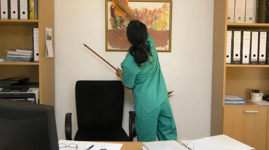 What Scope of Commercial Cleaning Services in Farnworth?