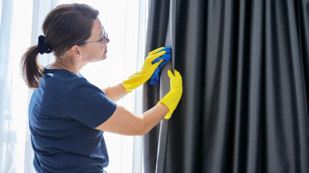Can Curtain Dry Cleaners Near Me Help You Choose Service in Oldham